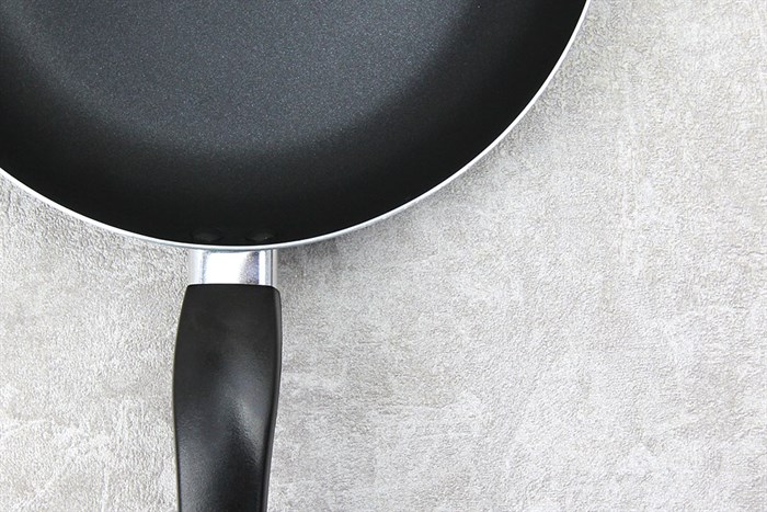 Chảo nhôm chống dính 24 cm Kangaroo KG651 Màu Đen