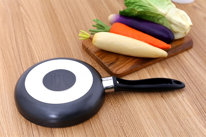 Chảo nhôm chống dính 18 cm Sunhouse CT18 Màu Đen