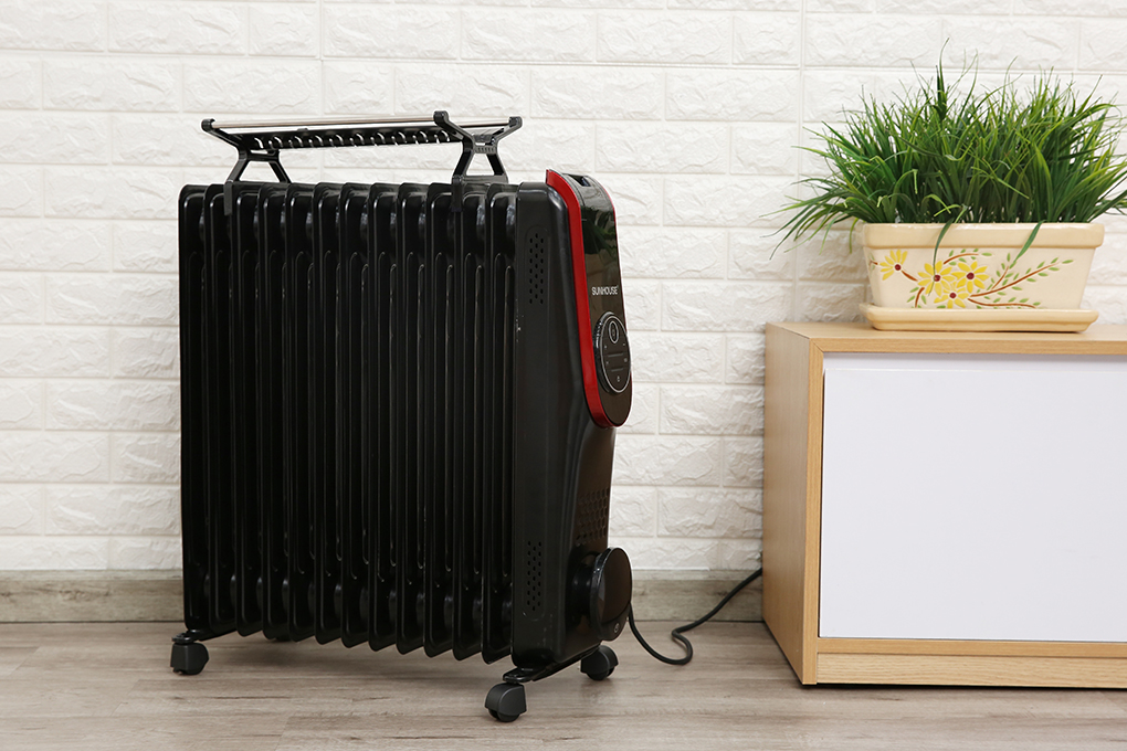 Máy sưởi dầu Sunhouse SHD7085 2500 W Màu Đen - Đỏ