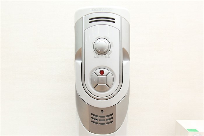 Quạt sưởi dầu Daewoo DWRD 811 Màu Xám
