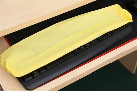 Tấm đậy máy vi tính LCD 2 Afontine 2 cái (40x38x8)