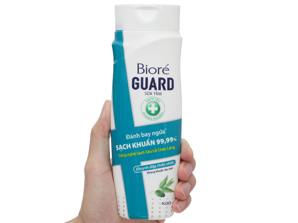 Sữa tắm sạch sâu kháng khuẩn Bioré Guard khuynh diệp 220g