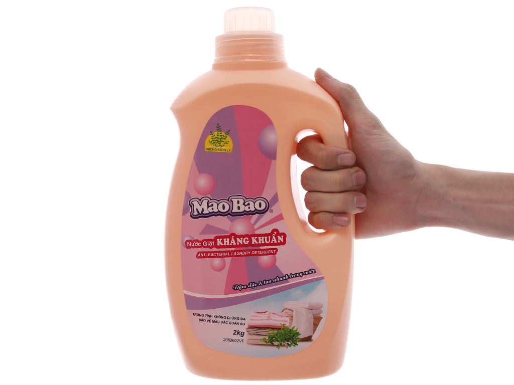 Nước giặt Mao Bao kháng khuẩn hương bách lý chai 1.9 lít 0