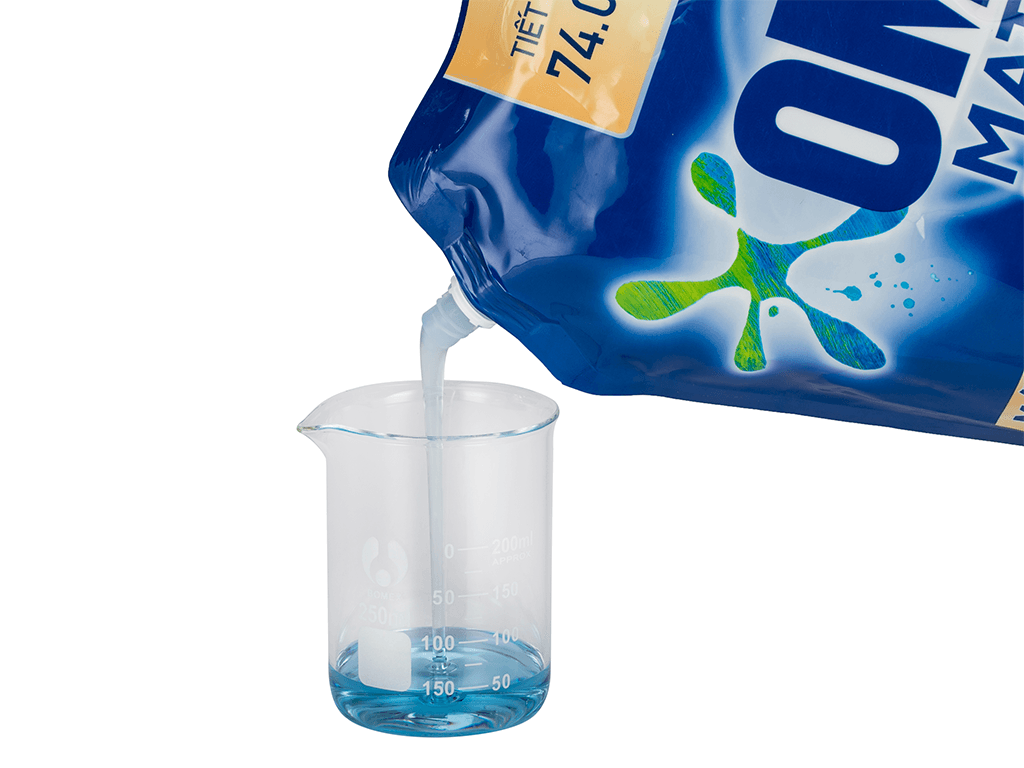 Nước giặt OMO Matic cửa trước khử mùi thư thái hương hoa oải hương túi 3.4 lít 12