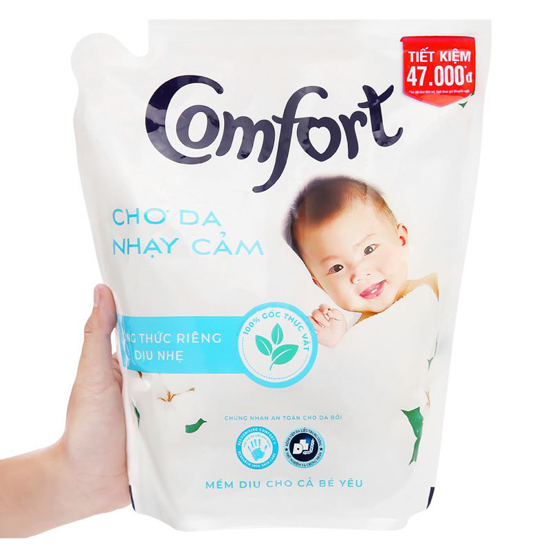 Nước xả quần áo cho bé Comfort cho da nhạy cảm hương phấn dịu nhẹ túi 2.6 lít 3