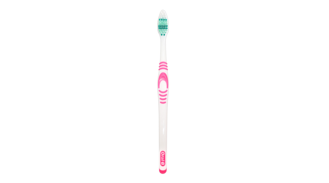 Bàn chải đánh răng Oral-B Classic UltraClean lông mềm