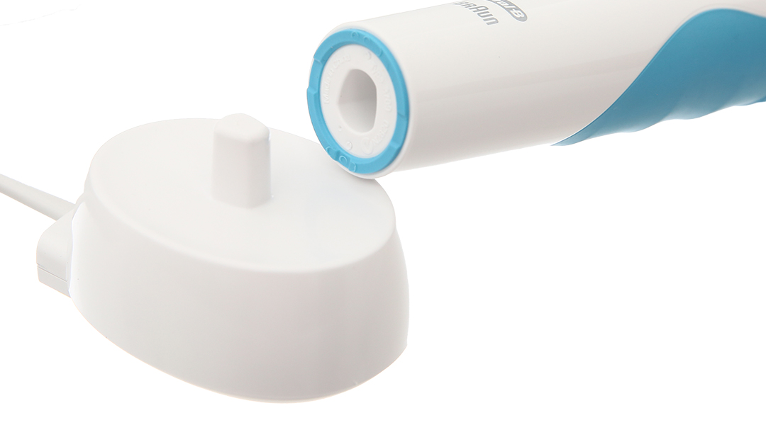 Bàn chải điện Oral-B Vitality Precision Clean Blue D12.513 - 12