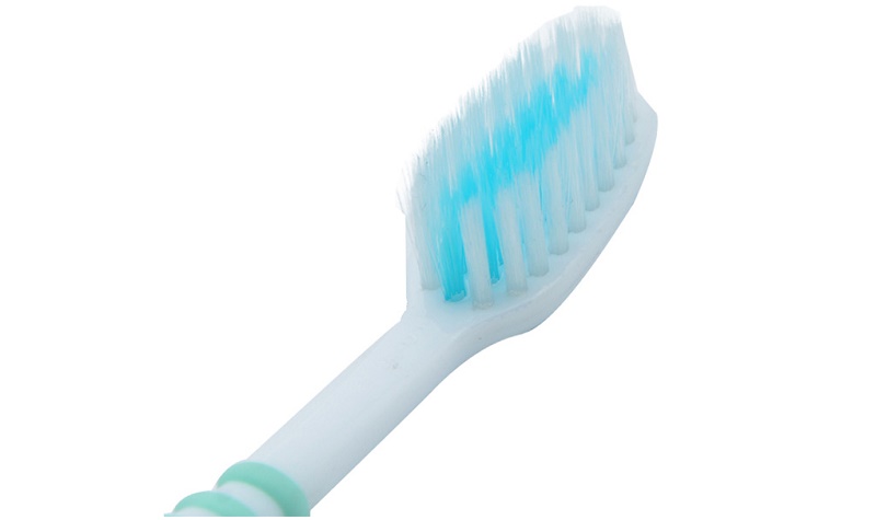 Bàn chải đánh răng Colgate mềm mạnh sạch sâu hiệu quả