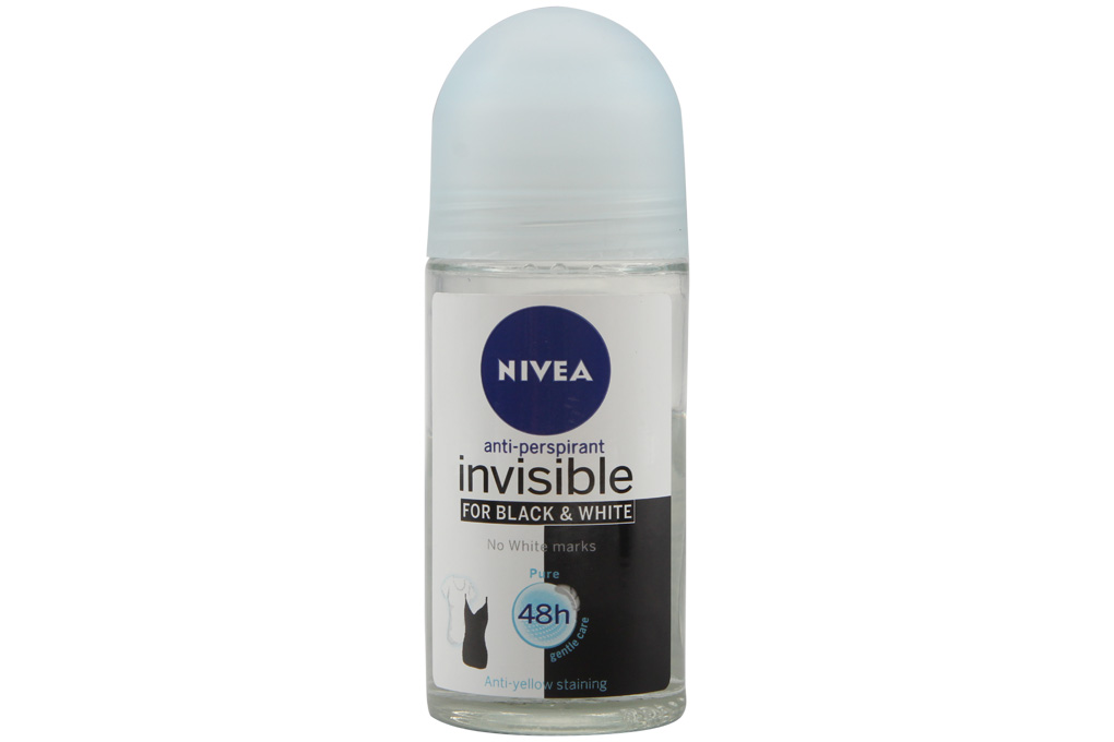 Lăn ngăn mùi Nivea for black & white 50ml