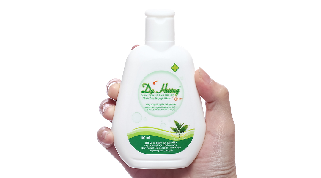 Dung dịch vệ sinh phụ nữ Dạ Hương trà xanh khử mùi