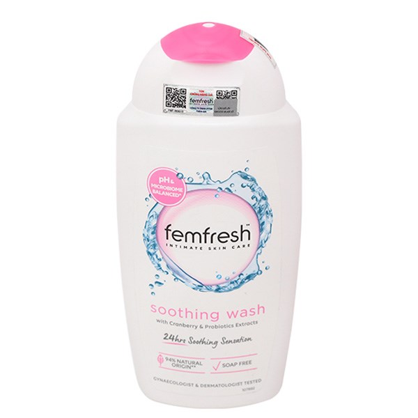 Dung Dịch Vệ Sinh Phụ Nữ Femfresh Ultimate Care Soothing Wash Hương Hoa Cúc 250 Ml