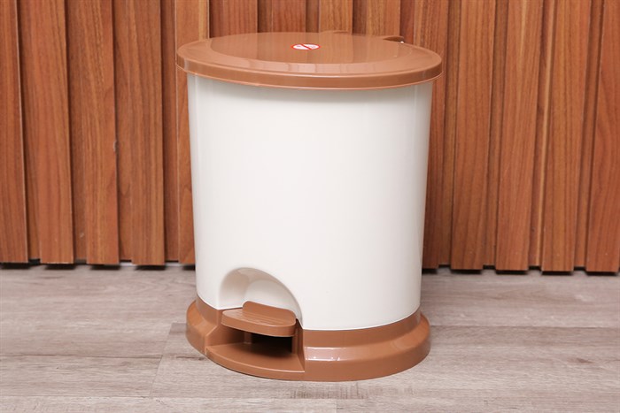 Thùng rác nhựa 7 lít Duy Tân TR04 Màu Cà phê