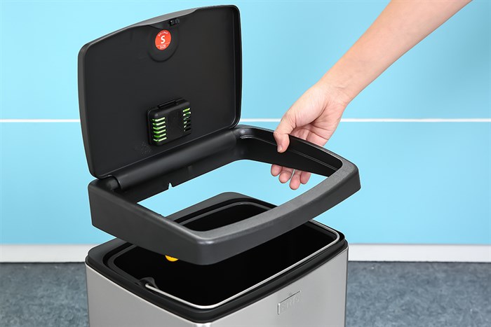 Thùng rác inox 15 lít Fitis STS1-901 Màu Bạc Inox