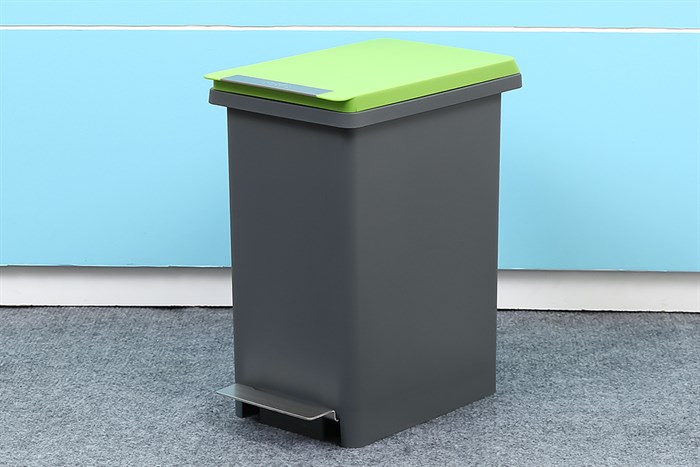 Thùng rác nhựa 10 lít Fitis PPS1-904 Màu Đen - Xanh lá