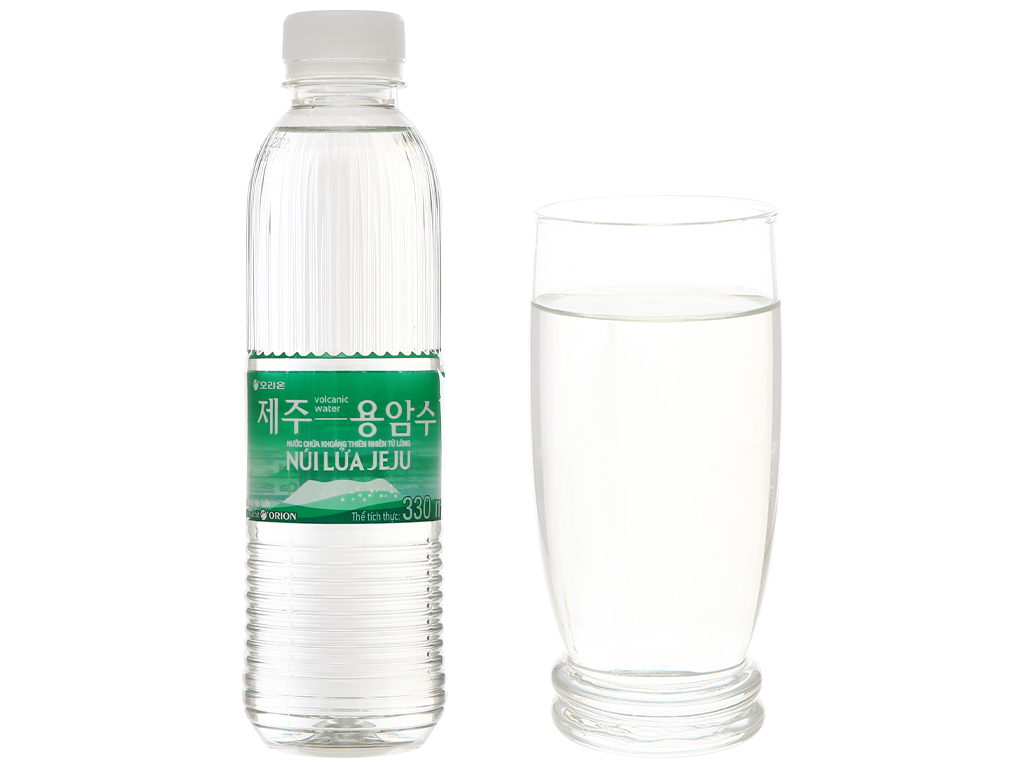 Thùng 20 chai nước khoáng thiên nhiên Jeju 330ml 5