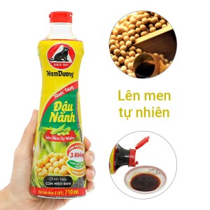 Nước tương đậu nành Nam Dương chính hiệu Con Mèo Đen chai 710ml