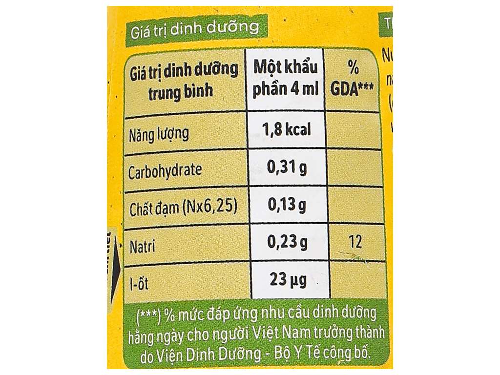 Nước tương đậu nành thanh dịu Maggi chai 700ml 5