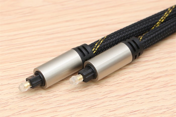 Cáp Optical 3m Vcom CV904 Màu Đen