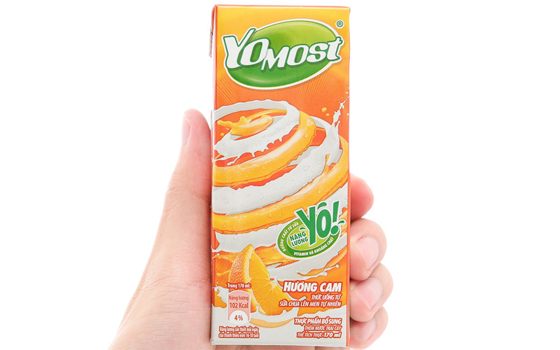 Sữa chua uống Yomost hương cam 170ml