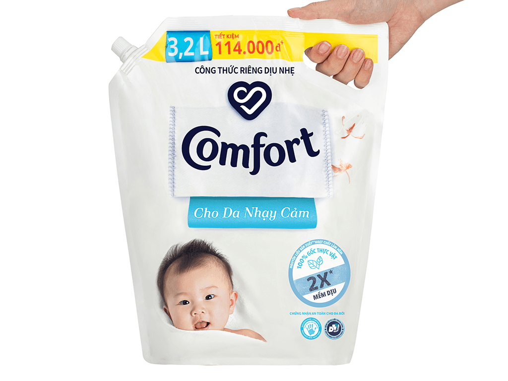 Nước xả mềm vải Comfort cho da nhạy cảm với công thức dịu nhẹ cho quần áo em bé túi 3.2 lít 7