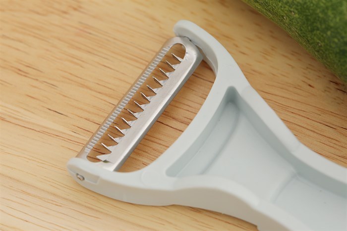 Dao bào đa năng inox BHX PP013 Màu Kem