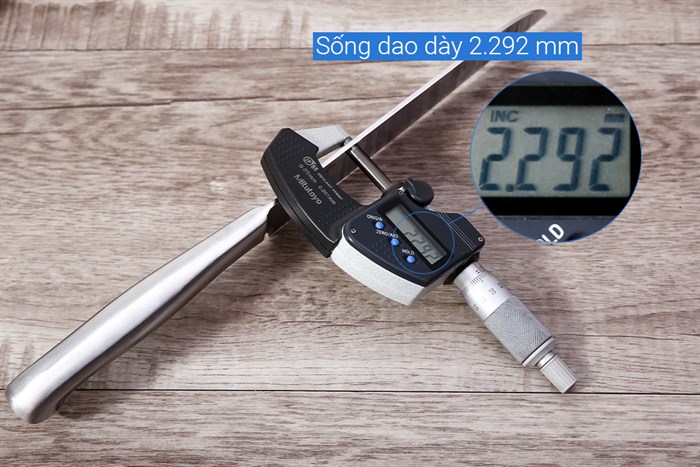 Dao thái inox Delites B2109-Q Màu Trắng