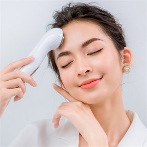 Máy massage phục hồi và trẻ hóa da Lifetrons EP-100