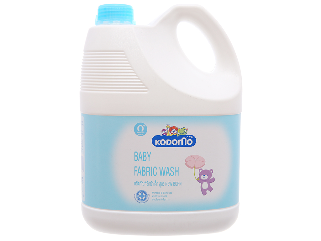 Nước giặt tẩy cho bé Kodomo xanh dịu nhẹ can 3 lít 1