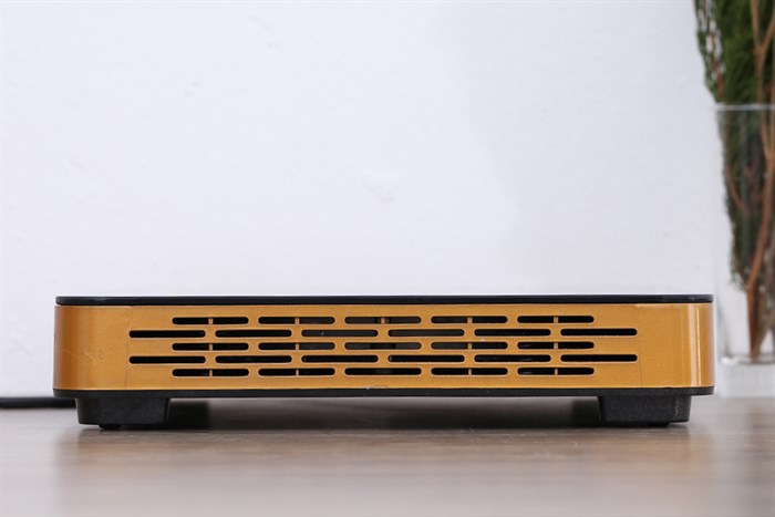 Bếp hồng ngoại Sunhouse SHD 6015 Màu Đen