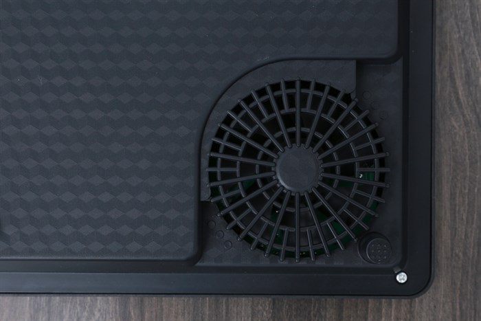 Bếp hồng ngoại Midea MIR-B2018DF Màu Đen