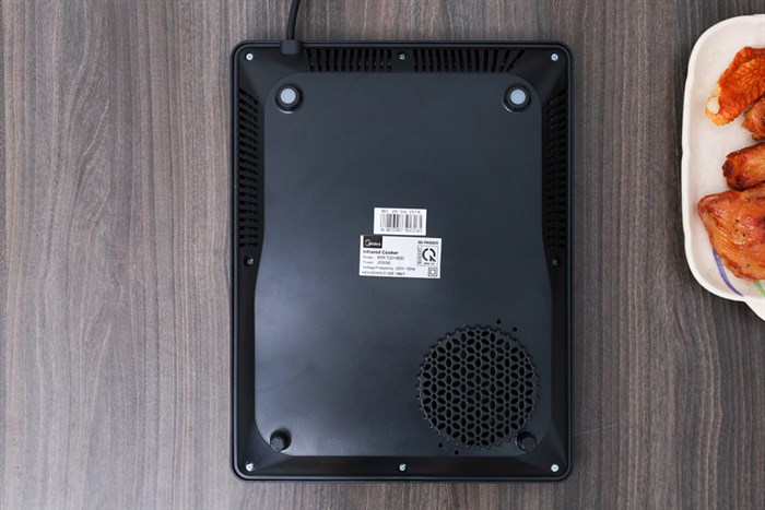 Bếp hồng ngoại Midea MIR-T2018DD Màu Đen