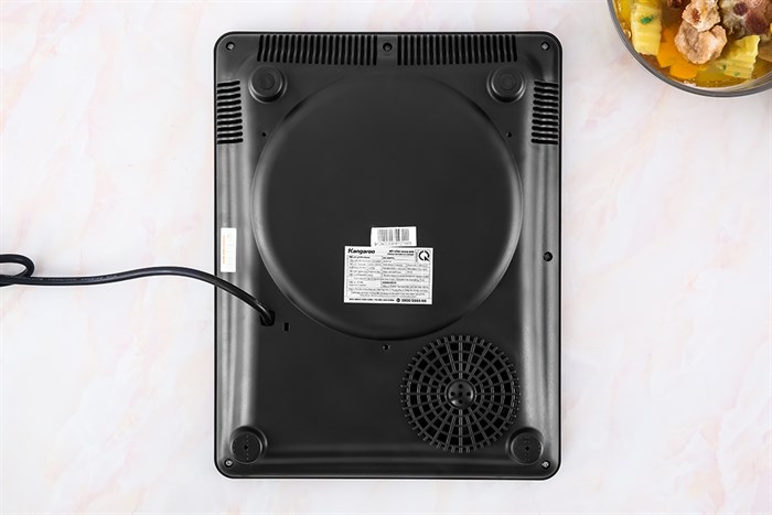 Bếp hồng ngoại đơn Kangaroo KG20IFP1 2000W Màu Đen