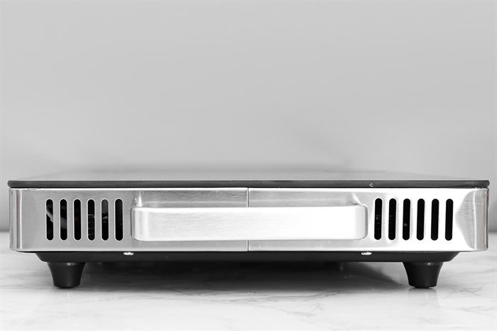 Bếp hồng ngoại Cuchen CHR-F170VN Màu Đen