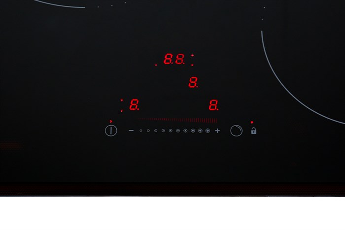 Bếp hồng ngoại 3 vùng nấu âm Hafele HC-R603D (536.01.901) 5700W Màu Đen