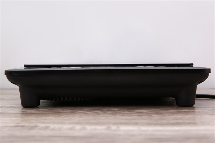 Bếp hồng ngoại đơn Delites 853 2000W Màu Đen