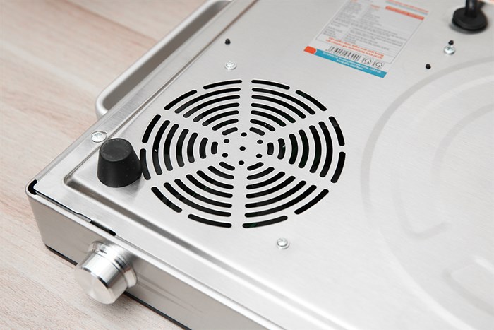 Bếp hồng ngoại đơn Sunhouse SHD 6017(EMC) 2000W Màu Đen