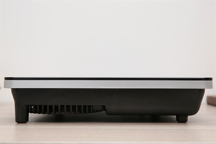 Bếp hồng ngoại đơn Sunhouse SHD 6005(EMC) 2000W Màu Đen