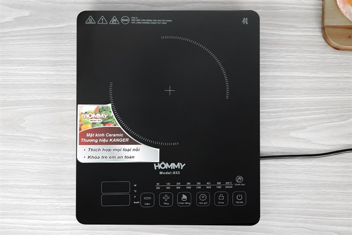 Bếp hồng ngoại Hommy 833 Màu Đen