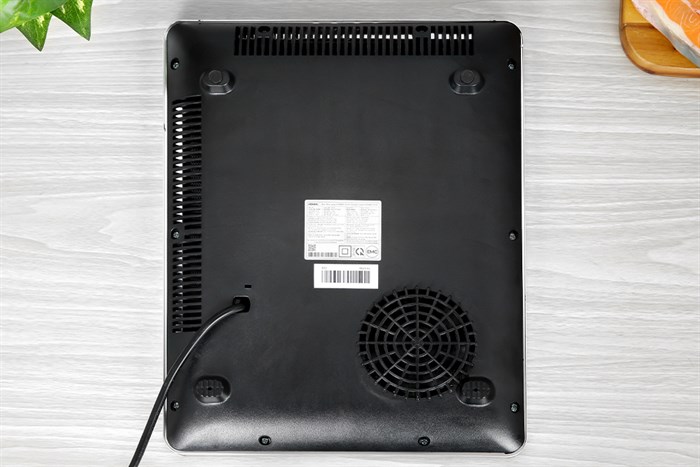 Bếp hồng ngoại Hommy 833 Màu Đen