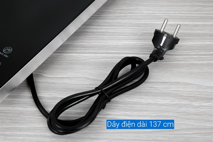 Bếp hồng ngoại Hommy 833 Màu Đen