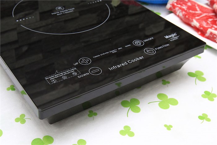 Bếp hồng ngoại Magic A33 Màu Đen