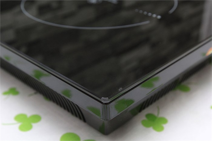 Bếp hồng ngoại Magic A33 Màu Đen