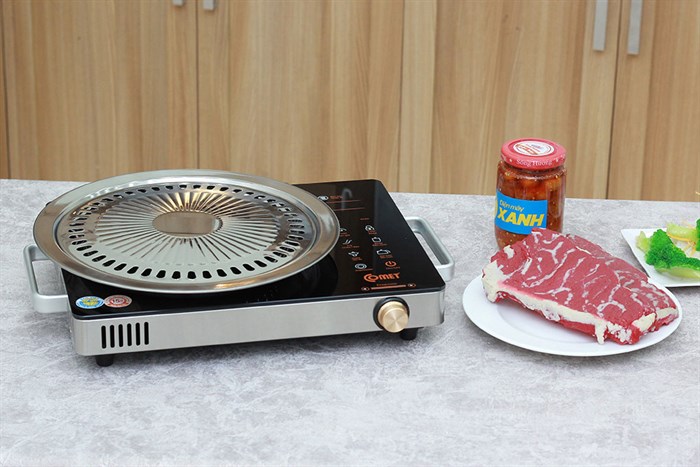 Bếp hồng ngoại Comet CM5558 Màu Đen