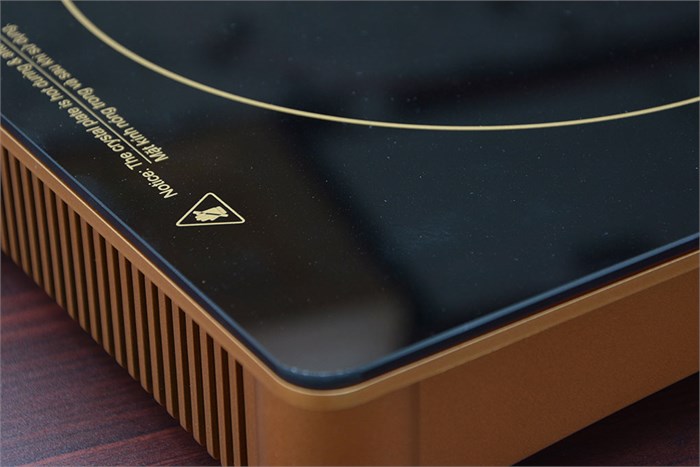 Bếp hồng ngoại Kangaroo KG 368I Màu Đen