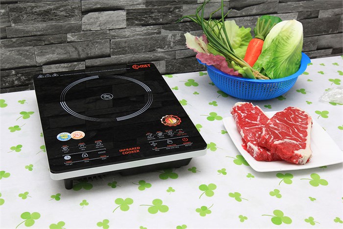 Bếp hồng ngoại Comet CM5536 Màu Đen