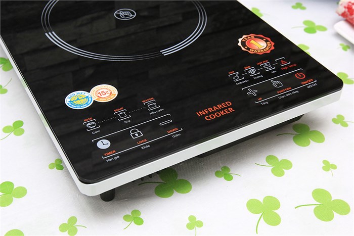 Bếp hồng ngoại Comet CM5536 Màu Đen