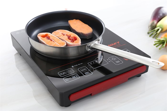 Bếp hồng ngoại đơn Sanaky SNK-2101HG 2000W Màu Đen