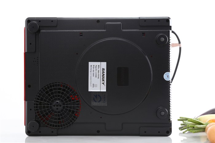 Bếp hồng ngoại đơn Sanaky SNK-2101HG 2000W Màu Đen