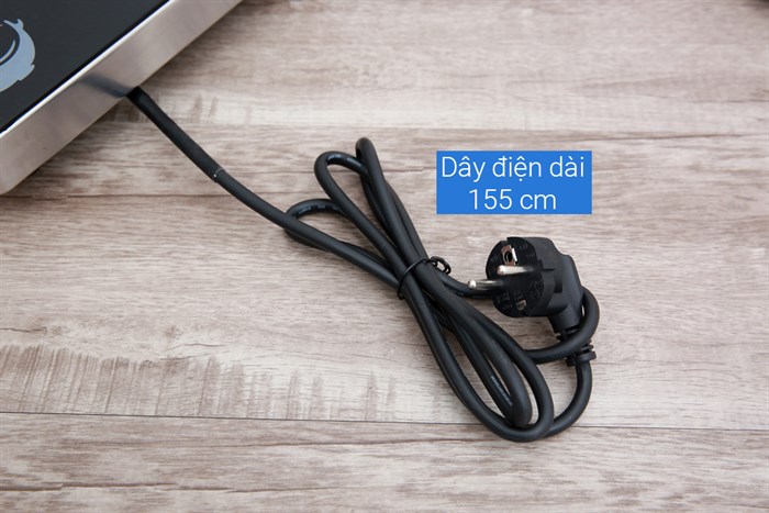 Bếp hồng ngoại Iruka I-77 Màu Đen