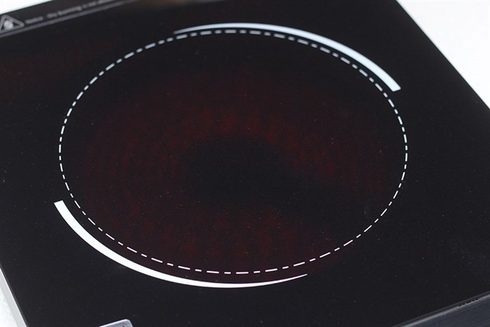 Bếp hồng ngoại Whirlpool ACT203/BLV Màu Đen